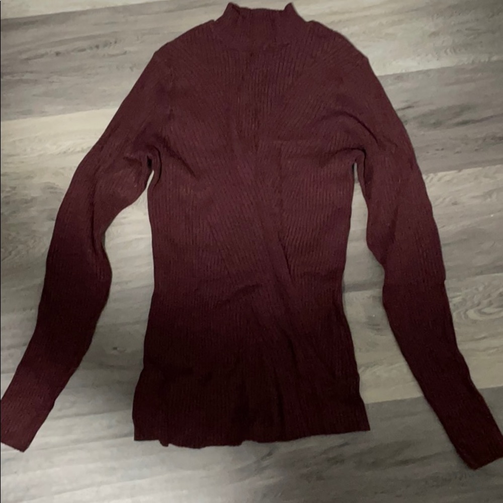 Turtle neck shirt